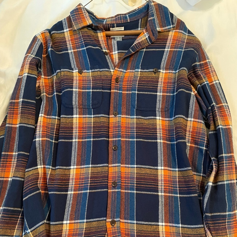 Men’s Flannel button down shirt